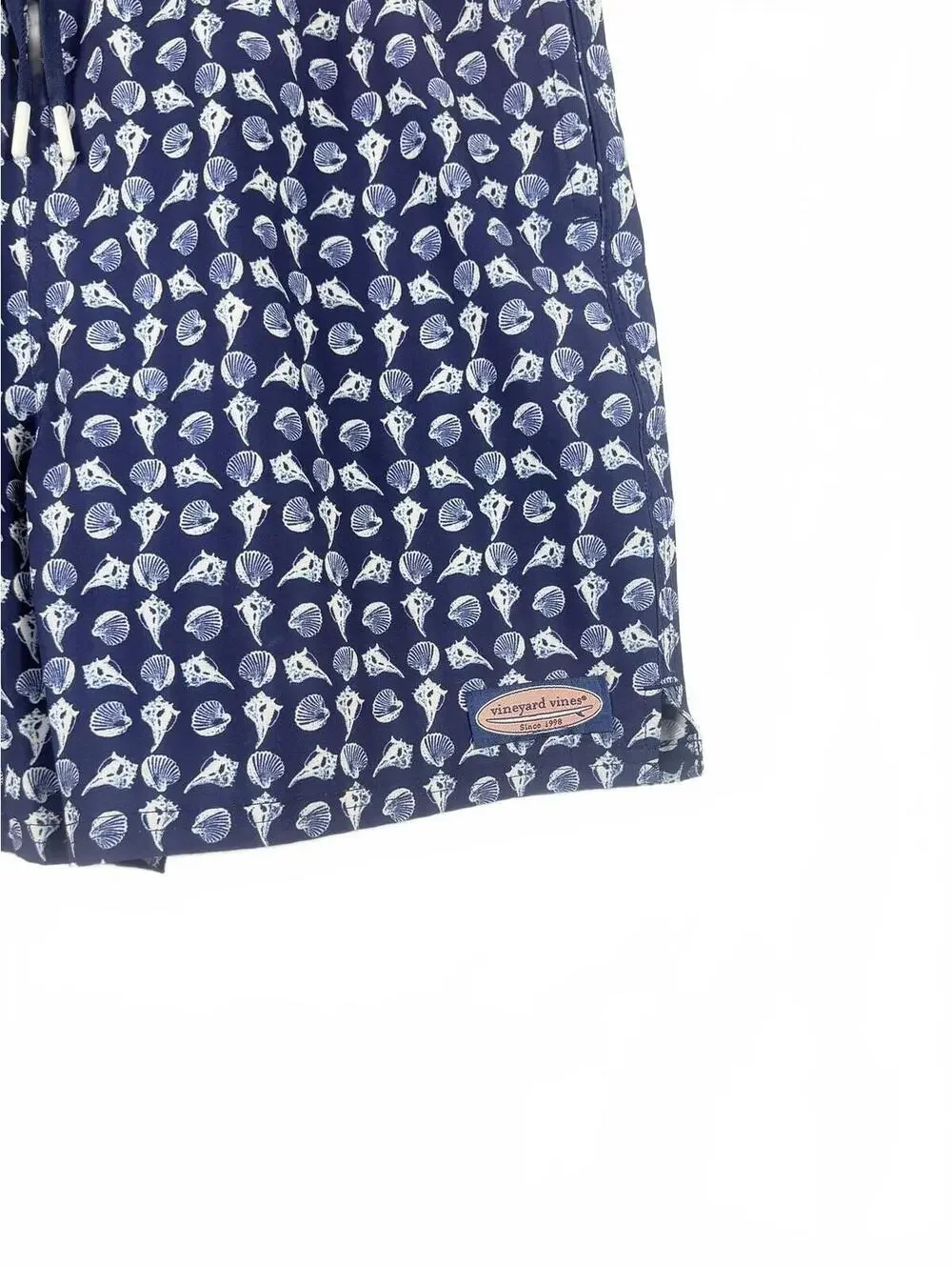 NWOT‎ Title: Vineyard Vines Boys Chappy Swim Trunks Navy Seashell Print Size XL